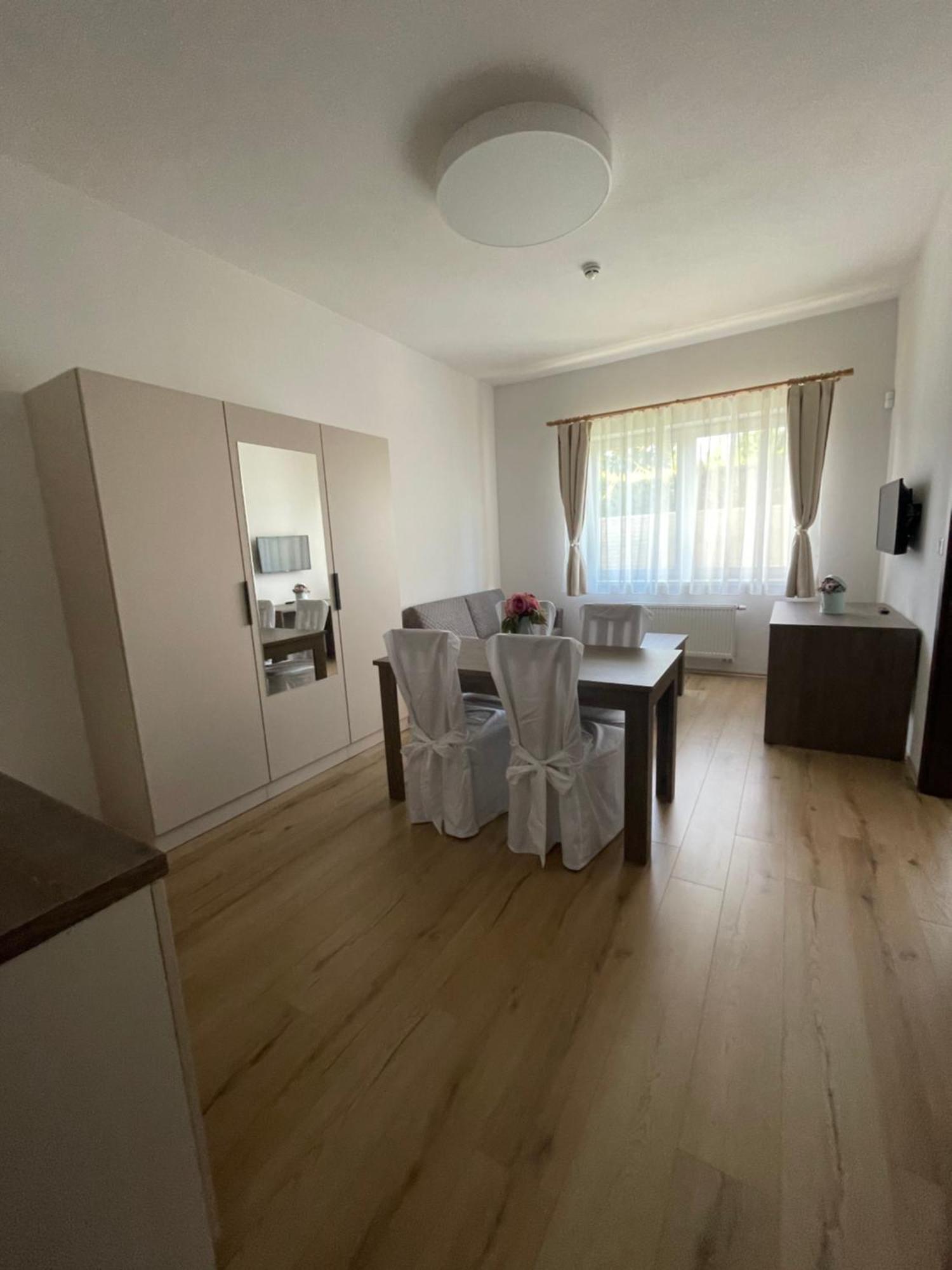 Zafir Hotel Dunajská Streda Eksteriør billede